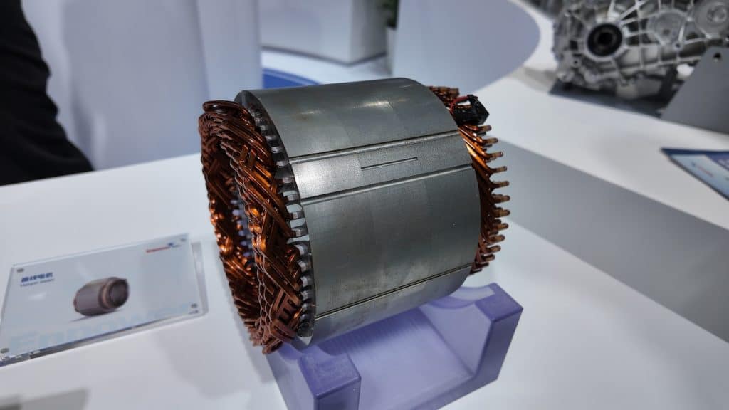 Şangay Otomobil Fuarı 2025'te düz telli elektrik motoru