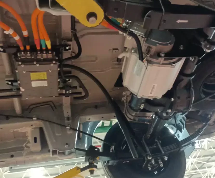 Installation of the EV Powertrain System for the Electric Light Truck