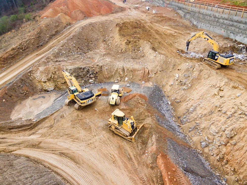 Operating Environment of Heavy-duty Construction Machinery