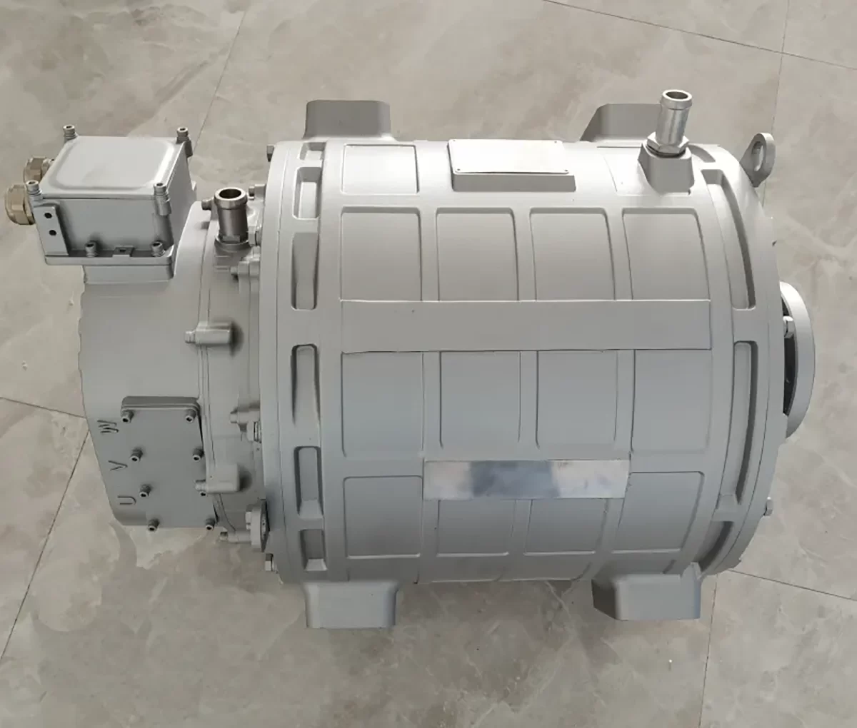 TZ400x powertrain for electric bus 1